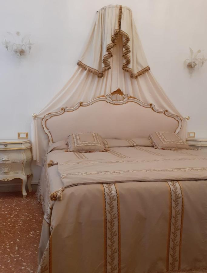 Romantica Suite Veneziana Veneza Exterior foto